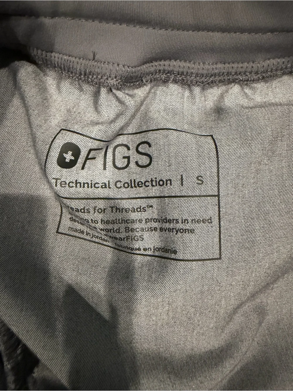Figs Zamora joggers in graphite - Picture 2 of 4